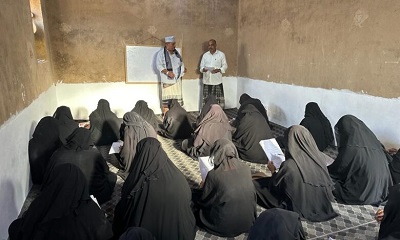 رئيس لجنة التخطيط والمالية بمحلي شبام يدشن الإمتحانات النهائية لصفوف محو الأمية للعام الدراسي 2023م/ 2024م بمديرية شبام