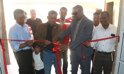 مدير عام مديرية تريم مولى الدويلة يدشن مخيم التوعية المجتمعية في منطقتي عيديد ودمون بمدين تريم