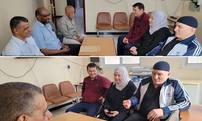 مدير عام مديرية غيل باوزير يلتقي البعثة الطبية العاملة بمستشفى المديرية