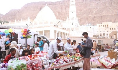 مسجد الحبيب علي بن عبدالله السقاف ينفرد بختايم ليلة 17 من رمضان بمدينة سيئون