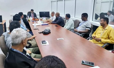 رئيس هيئة الطيران المدني يتفقد مطار الريان الدولي