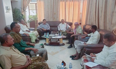 القائم بأعمال مدير عام سيئون يرأس اجتماع لجنة الطوارئ ويقف أمام تداعيات المنخفض الجوي على المديرية