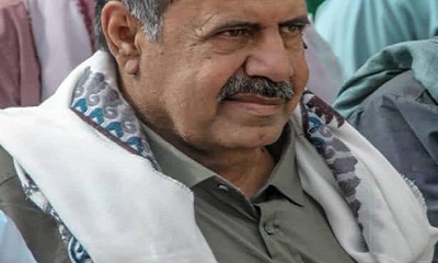 محافظ حضرموت يعزي الوكيل السابق الشيخ ناصر بن سالم بلبحيث في وفاة زوجته