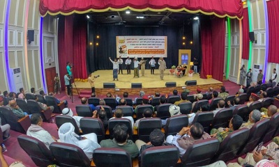 عضو مجلس القيادة الرئاسي البحسني يحضر الحفل الخطابي والفني بمناسبة الذكرى الـ8 لتحرير ساحل حضرموت من القاعدة