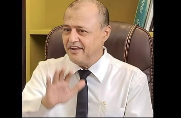 محافظ حضرموت يعزّي في وفاة المربي والتربوي القدير أنور علي باشغيوان