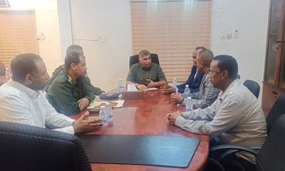 مدير أمن ساحل حضرموت يبحث مع السفير الصومالي سبل تعزيز التعاون الأمني