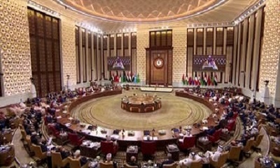 قمة البحرين تؤكد دعمها لمجلس القيادة الرئاسي اليمني برئاسة العليمي ومساندة جهود الحكومة اليمنية