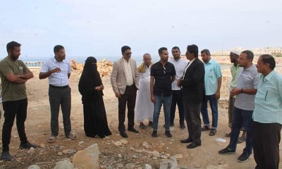 بايعشوت وبلفاس.. يتفقدان سير العمل بمشروع محطة كورنيش المحضار بالمكلا