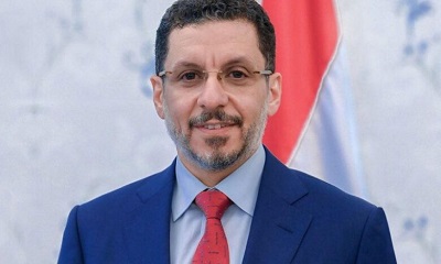 رئيس الوزراء بن مبارك يؤكد على رفع تقارير عن مستوى تنفيذ المصفوفة الخاصة بمحافظة حضرموت