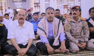 الوكيل العامري يؤدي صلاة عيد الأضحى المبارك مع جموع المصلين في مسجد جامع سيئون ويزور قيادة التحالف العربي والمرضى بهيئة ممستشفى سيئون العام وإذاعة سيئون