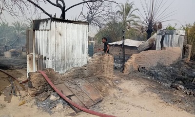 الدفاع المدني يخمد حريق نشب في خيام النازحين في منطقة مدودة بمديرية سيئون