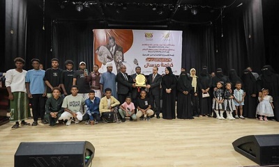 وزير الاعلام على أدواره والقافة والسياحة يكرم اسرة الفنان الراحل كرامة مرسال ويؤكد التوجه لعمل متحف خاص بمقتنياته