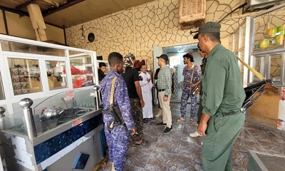 برعاية وكيل محافظة حضرموت لشوؤن مديريات الوادي والصحراء وبالتعاون مع إدارة الامن مدير مكتب الاشغال ينفذ حملة مفاجئة لظبط المطاعم