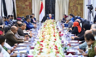 الرئيس العليمي يعقد اجتماعاً بقيادة السلطة المحلية والمكتب التنفيذي بمحافظة حضرموت