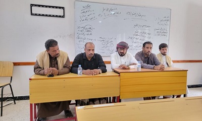 مدير عام شبام يعقد اجتماع بالهيئة التعليمية بثانوية الحوطة للبنات