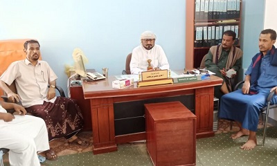 مدير عام شبام يلتقي بإدارة وأعضاء الهيئة التدريسية بمدارس جفل للتعليم الأساسي بنين وبنات لمناقشة سير العملية التعليمية