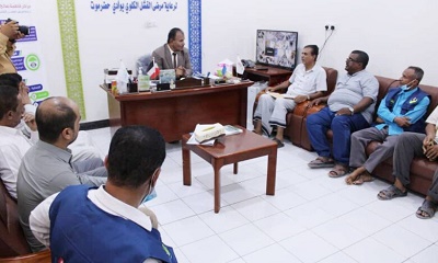 الوكيل العامري يطلع على سير العمل بمركز فاطمة بابطين الطبي بالقطن
