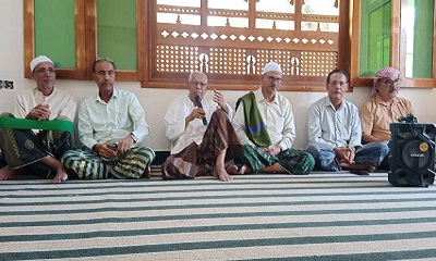 لقاء المحبة والألفة لخريجي العام الدراسي 1981-1982 يعقد اليوم بمدينة سيئون