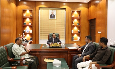 المحافظ بن ماضي يقف على آخر التحضيرات لتدشين معرض حضرموت الدولي للكتاب