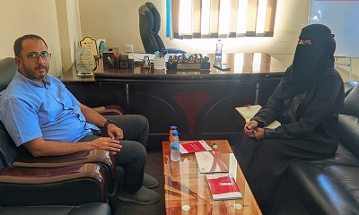 المدير العام للإدارة العامة لبحوث التنمية الإدارية والتدريب بساحل حضرموت يلتقي المدير العام للبحث العلمي بجامعة حضرموت