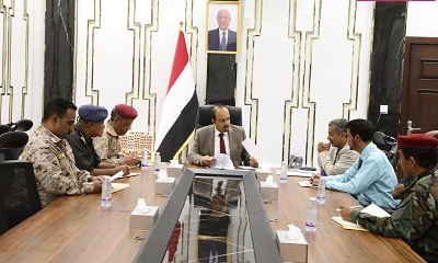 اجتماعٌ برئاسة محافظ حضرموت يناقش أوضاع ميناء المكلا وآلية تطوير نشاطه التجاري والملاحي
