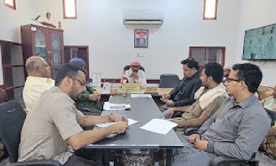 إجتماع برئاسة مدير عام شبام لمناقشة آلية تعزيز إيرادات المديرية