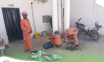 صندوق النظافة والتحسين بمديرية سيئون ينفذ حملة لتنظيف معسكر أمن الوادي والصحراء