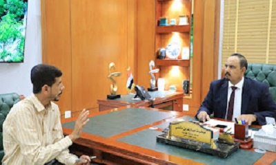 محافظ حضرموت يستعرض برنامج الأرشفة الإلكترونية لنشاط وأعمال مكتب الشؤون القانونية 