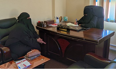 المدير العام للإدارة العامة لبحوث التنمية الإدارية والتدريب بساحل حضرموت يلتقي المدير التنفيذي لمؤسسة إنقاذ للتنمية بمدينة المكلا