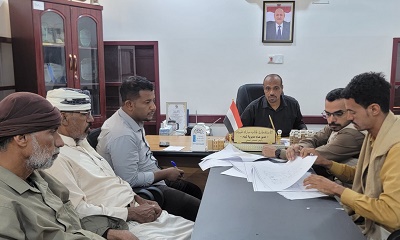 لقاء يناقش دراسة مخططات مشروع المعهد المهني السياحي بمديرية شبام