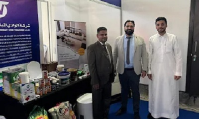 مدير عام غرفة تجارة وصناعة حضرموت الوادي والصحراء وعدد من تجار ورجال الأعمال يشاركون في معرض وملتقى المزيونة بسلطنة عمان