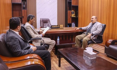 مسؤول بوزارة التربية يطلع على الاستعدادات لاختبارات شهادة الثانوية بحضرموت