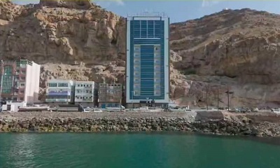 عضو مجلس القيادة الرئاسي البحسني يفتتح أطول برج فندقي في الوطن بالمكلا 