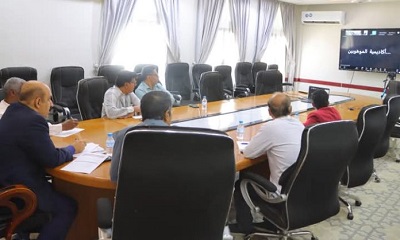 تربية ساحل حضرموت تشارك في اللقاء التعريفي ببرامج الجمعية العربية للروبوت والذكاء الاصطناعي