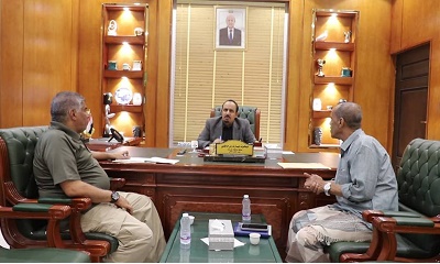 محافظ حضرموت يناقش مع قائد المنطقة الثانية ومدير عام الأمن الاستعدادات لتنفيذ الخطة الأمنية الرمضانية