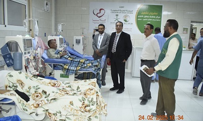 الدكتور أحمد الكمال وكيل وزارة الصحة العامة والسكان لقطاع التخطيط والتنمية يطلع على الخدمات المقدمة في مراكز فاطمة بابطين الطبية