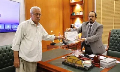 محافظ حضرموت يُشيد بجهود المنصب أحمد العمودي في توحيد الكلمة وإصلاح ذات البين