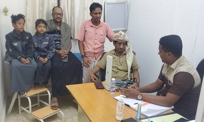 نائب مدير عام مكتب وزارة الصحة العامه والسكان بالوادي والصحراء يقوم بزيارة تفقدية للمركز الصحي بتاربه