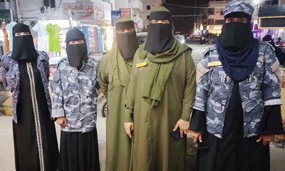 منتسبات أمن ساحل حضرموت يفرضن حضوراً قوياً في تأمين الأسواق