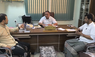 الجمحي يلتقي مديري مكتبي الصحة والسكان بدوعن وغيل بن يمين لمناقشة الأوضاع الصحية بالمديريتين