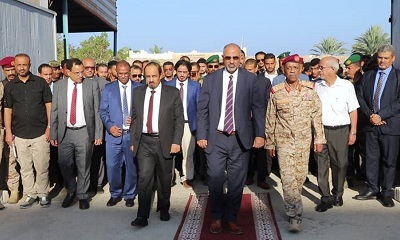اللواء الزُبيدي يتفقد سير العمل بقيادة المنطقة العسكرية الثانية ويشيد بتضحياتها في حفظ أمن واستقرار حضرموت