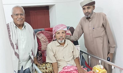 مدير عام مكتب الزراعة بالوادي والصحراء سابقآ المهندس عمر كرامه محيور يزور مدير مكتب الزراعة الاستاذ صالح سليم بن كليب في وادي منوب مديرية القطن