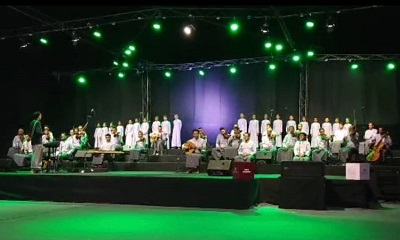 محافظ حضرموت يُشيد بمهرجان ( ألحان الزمن الجميل ) في عكس التراث الفني الأصيل وإثراء الهوية الفنية الحضرمية