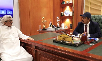 محافظ حضرموت يشيد بمستوى التحصيل لإيرادات الجمارك بميناء الوديعة البري 