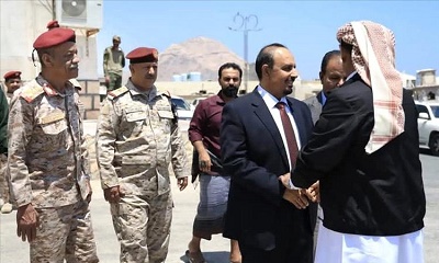 محافظ شبوة يصل المكلا ويبحث مع محافظ حضرموت تعزيز التعاون الأمني والتنموي