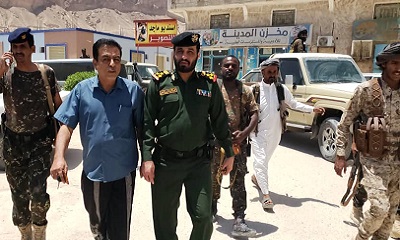 مدير عام مديرية القطن رئيس المجلس المحلي و مدير عام الأمن بالوادي و الصحراء يتجولان في شوارع و أسواق مديرية القطن