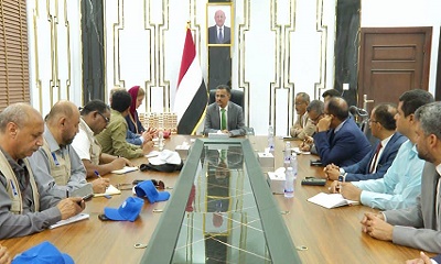 السلطة المحلية بحضرموت تناقش آفاق التعاون مع السفارة الهولندية لدى بلادنا