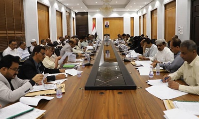 المكتب التنفيذي بحضرموت يناشد مجلس القيادة الرئاسي بحلول عاجلة لأزمة الكهرباء ويشدد على العمل بروح الفريق لخدمة المواطنين