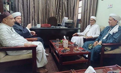 كلية الشريعة والقانون بجامعة الأحقاف تستضيف الشيخ الدكتور محيي الدين بن الشيخ محمد عوامة الحسيني وتقيم له محاضرة عامة