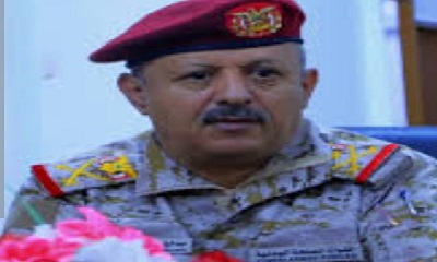 اللواء العامري يعزي قائد المنطقة العسكرية الأولى في وفاة والدته